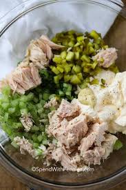 This Easy Tuna Salad Recipe Is A Classic We Love This Fresh Tuna Salad For Tuna Salad Sandwich Tuna Salad Recipe Easy Healthy Snacks Recipes Tuna Salad Recipe