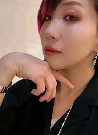 I NEED HELP: Is there a way that I can know who's engaging with me. I need  to unfollow some so I can follow others. I hope I'm texting this right.  Thanks |