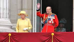 Morreu pacificamente esta manhã no castelo de windsor, refere o filipe mountbatten, duque de edimburgo, nascido filipe da grécia e dinamarca, era o marido da rainha isabel ii e consorte real do. Morreu O Principe Filipe Marido De Isabel Ii Tinha 99 Anos Zap