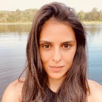 400+ perfiles de «Nahed»