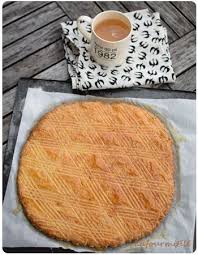 Broye Du Poitou Une Galette Xl A Partager La Fourmi Ele Broye Du Poitou Recette Gateau Sec Recette
