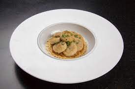 1 boudin blanc, 200 g compote de pomme (maison), 1 pate feuilleté. Tartelette De Boudin Blanc Compote De Pomme Aux Epices Sauce Champagne De Philippe Etchebest Les Gourmantissimes