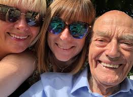 Can you restore this family photo?