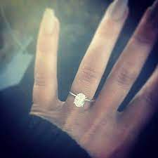Chelsea Houska Engagement Ring From Cole Deboer Weddingringsovalfuturehusband Chelsea Houska Ring Engagement Ring Photos Dream Engagement Rings