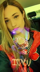 Michelle Mentzer's Instagram, Twitter & Facebook