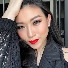 Dibuka kelas private untuk Self-Makeup Belajar teknik jahit mata, dengan Mimi  Kwok Intensif selama 4 jam. Minggu, 23 Juli 2017 Untuk keterangan lebih  lanjut bisa baca info di dalam foto2 di bawah