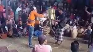 Check spelling or type a new query. Pengaruh Lontar Pengayam Ayam Dalam Tajen Atau Sabung Ayam Di Bali Cakepane Com