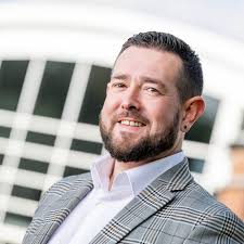 🤝 Meet our new director 🤝 Dan Crossley joins Rykneld Homes today as our  Director of Property Services. His portfolio will include: 🔨 Repairs 📋  Stock condition ❌ Voids ✓ Compliance 💷 Planned…