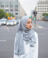 Saatnya hijaber tampil kian modern, trendi dan mempesona. Kerudung Pashmina Terbaru 2019 All Desain