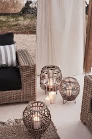 Destination Outdoor Oase Zu Hause Ist Es Am Schonsten Wahrend Sich Andere In Die Schlange Am Check In Reihen Hast Du E Gartenmobel Sets Terrassen Tische Deko