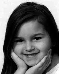 She Looks For News”