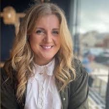 Anna Sturgeon's Instagram, Twitter & Facebook