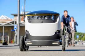 Delivery Robots Are Being Taught To Map Out Their Route In Real Time Delivery Robot Starship Technologies Robot