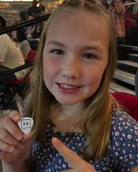 Dasha Mitchell's Instagram, Twitter & Facebook