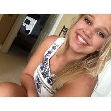 Annie Macklin's Instagram, Twitter & Facebook