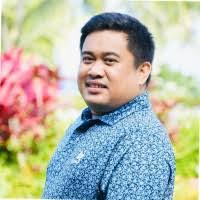 Jan Esguerra's Instagram, Twitter & Facebook