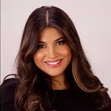 Veronica Bayer's Instagram, Twitter & Facebook