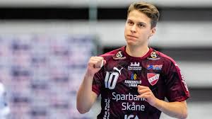 Lucas pellas har gått från hammarbys avbytarbänk till att spela em på hemmaplan. Lucas Pellas Utvecklas Match For Match Handbollsligan