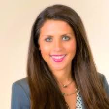 Lisa Berra's Instagram, Twitter & Facebook