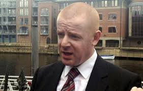 Brit John (45): Musí hlásit policii, kdy bude mít sex!