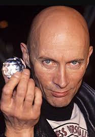 Kate Lawler على X: "Hang on. Richard O'Brien from The Crystal Maze is 75?!  Just found this out. SEVENTY FIVE? Not having it. He must sleep in a jar of  pickle. https://t.co/1l8a60ljxx" /