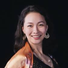 💜 I am deeply grateful and honored to have received the HER Courage Award,  a recognition for "outstanding courage, resilience and impact"! 🙏 Thank  you Lilian Ong and Carol Gockel for inviting