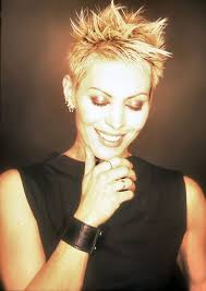 Joan Looks Great Joan Jett Venus By Maria Tash Short Hair Styles