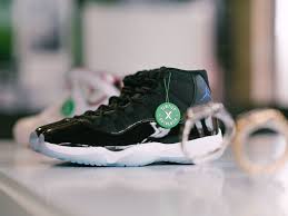 Mobile sneaker shopping and shoe apps have increasingly become the place to go to obtain even the. Here S Why A Sneakerhead Who Made 225 000 In Sales Last Year Says He Won T Sell On Stockx Or Goat Business Insider