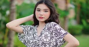 Hasil pemanggilan itu, mulyo mengatakan, indosiar berjanji akan mengganti lea chiarachel dengan tokoh lainnya untuk menggantikan peran zahra dalam tiga episode mendatang sinetron tersebut. Tuai Banyak Protes Pemeran Zahra Sinetron Suara Hati Istri Diganti