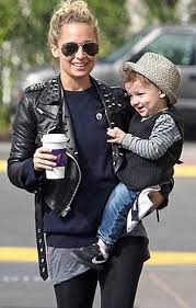 Star Tracks Friday February 18 2011 Nicole Richie Style Nicole Richie Studded Leather Jacket