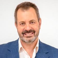 Mariano Medina's Instagram, Twitter & Facebook