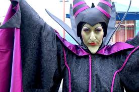 In southern california, there are hundreds of fall and halloween events taking place throughout the months of september and october. Fall Things To Do In Orange County Lmvl Socal Mickey Halloween Party Mickey Halloween Disney Halloween Parties