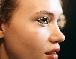 Lydia Riera Projets :: Photos, videos, logos, illustrations and branding ::  Behance