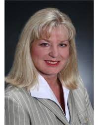 Sarah Sears's Instagram, Twitter & Facebook