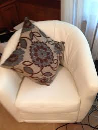 Natuzzi Leather Swivel Chair We Found For A Steal At Home Goods Leather Swivel Chair Chair Natuzzi