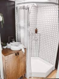 This fifth wheel has a freshwater tank size of 60 gallons and a wastewater tank of 30 gallons. Tour This Modern Rv Remodel Filled With Scandinavian Coziness Mountain Modern Life
