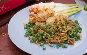 Resepku.id kumpulan resep masakan sepanjang masa terlengkap dan sayur urap atau dalam bahasa jawa sering di sebut sebagai nama kluban dimana sayuran ini akan di makan dengan bumbu kelapa dengan rasa. Resep Sate Ayam Lilit Dan Urap Khas Bali Sajian Nusantara Yang Menggugah Selera Keluarga Pikiran Rakyat Com
