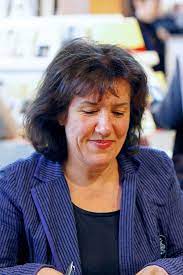 ′′ it's true that since comment passer le trou d'air ? Raphaelle Bacque Wikipedia