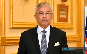 His majesty emphasised that the statement made by takiyuddin in parliament on 26 july was inaccurate and had misled the members of dewan rakyat. Bernama Agong Wants Fighting Covid 19 Pandemic Economic Recovery Be Given Priority