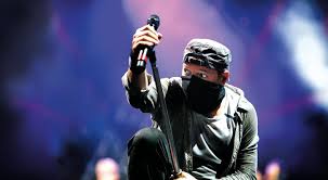 Vasco rossi compie oggi 69 anni: Buon Compleanno Komandante Sky Arte Sky