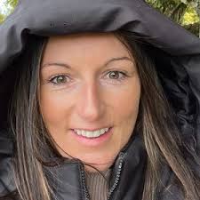 Irene Welsh (@eyes050816)