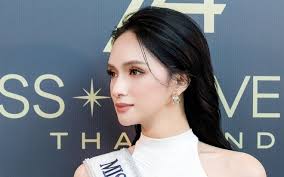 Hôn nhân của 3 'ông hoàng' nhạc đỏ: Người viên mãn, người ly hôn ở tuổi U60