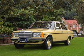 Mbenz 200 W 123 E Class Photo Jamb Mbenz Expert Mercedes Benz Daimler Benz Mercedes W123