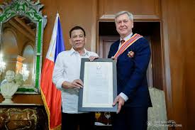 Pangulo ng pilipinas, informally referred to as presidente ng pilipinas) is the head of state and the head of government of the philippines. Outgoing Danish Ambassador Conferred Order Of Sikatuna Presidential Communications Operations Office