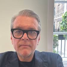 Jackie Lucas Hancock (@bouncy7)