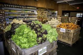 I heart naples florida brings you the ultimate guide to naples farmers markets. Get Fresh Fruity At Oakes Farms Market Naples Must Do Visitor Guides