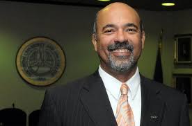 Ronald Mason Jr. Tells Us to Commit to Making Progress Everyday