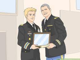How To Become A Helicopter Pilot In The Army (With Pictures)