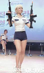Pin On Girls Guns