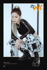 Itzy It Z Me Yeji Teaser Photos Hd Hr Itzy Kpop Girls Kpop Girl Groups